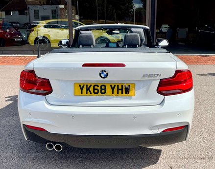 BMW 2 Series 2.0 220i M Sport Auto 2dr 72