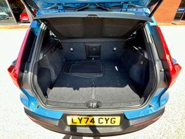 Volvo XC40 2.0 XC40 + B4 MHEV Auto 5dr 64