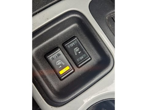 Nissan Juke TEKNA XTRONIC 26