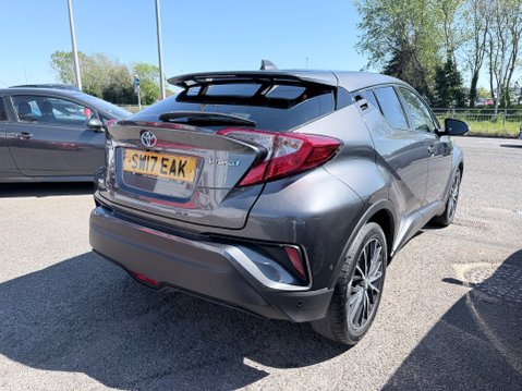 Toyota C-HR EXCEL 5