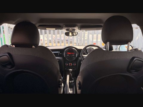Mini Hatch 1.5 Cooper D 3dr 35