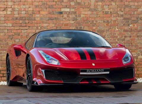 Ferrari 488 Pista 1