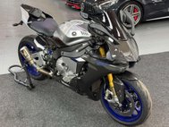 Yamaha R1M 1000 Super Sports Petrol Manual (200 ps) 4