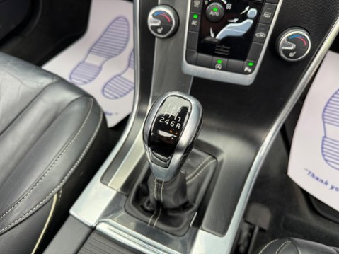 Volvo XC60 2.0 D4 R-Design Euro 6 (s/s) 5dr 54