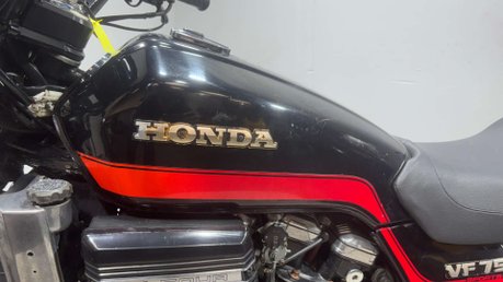 Honda VF750 MAGNA 1982 RUNNING PROJECT BIKE CLASSIC V4 750CC CRUISER 13