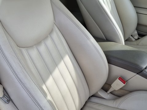 Mercedes-Benz SL Series SL500 17