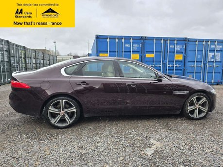 Jaguar XF 2.0d Portfolio Saloon 4dr Diesel Auto Euro 6 (s/s) (180 ps) 13