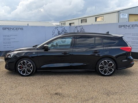 Ford Focus ST-LINE X 4