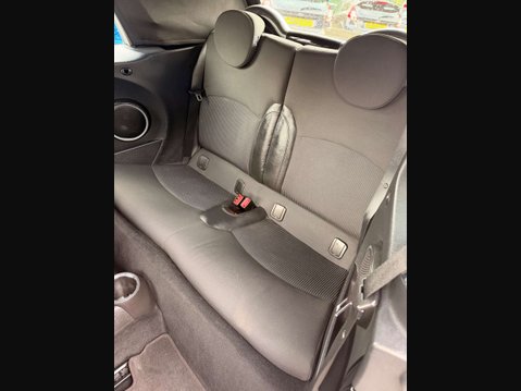 Mini Convertible 1.6 Cooper 2dr 24