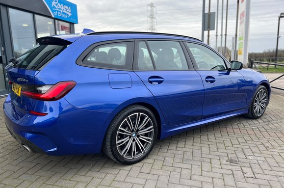 BMW 3 Series 330E M SPORT 6