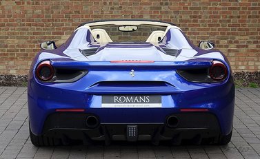 Ferrari 488 Spider 17