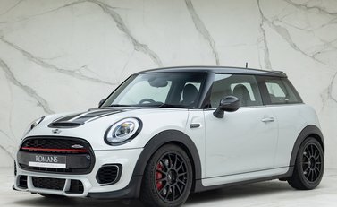 Mini Hatch John Cooper Works Challenge 6