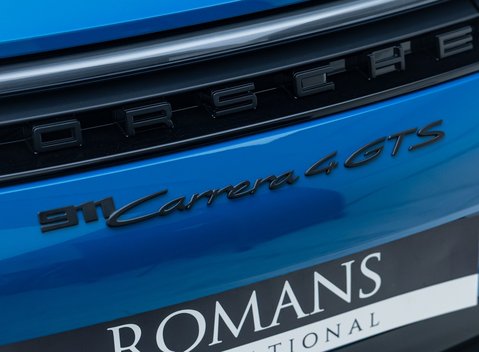 Porsche 911 Carrera 4 GTS (992.2) 36