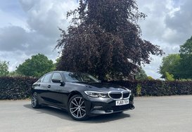 BMW 3 Series 318D SPORT 2