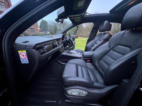 Porsche Macan S PDK 26