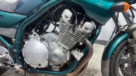 Yamaha XJ 1995 RUNNING PROJECT BIKE SPARES OR REPAIR SHAFT DRIVE 900CC TRIKE? 14