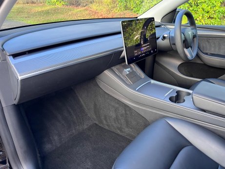 Tesla Model Y (Dual Motor) Long Range Auto 4WDE 5dr 22