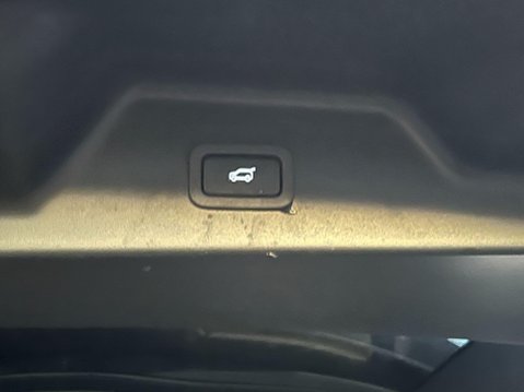 Land Rover Range Rover 3.0 TD V6 Autobiography Auto 4WD Euro 6 (s/s) 5dr 35