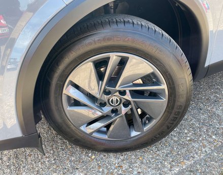 Nissan Qashqai 1.3 Qashqai Acenta Premium DiG-T MHEV 5dr 3