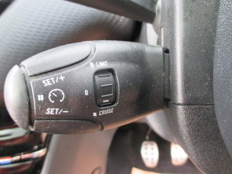 Peugeot 2008 1.2 PureTech GT Line Euro 6 (s/s) 5dr 36