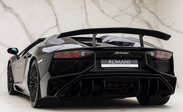 Lamborghini Aventador SV LP 750-4 Roadster 3