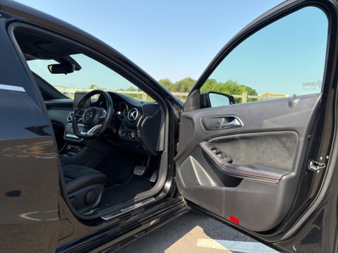 Mercedes-Benz A Class 1.5 A180d AMG Line 7G-DCT Euro 6 (s/s) 5dr 11