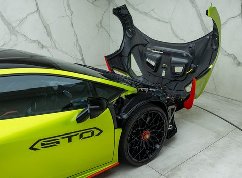 Lamborghini Huracan STO 62
