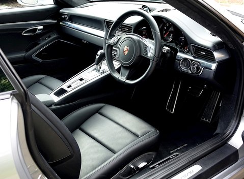 Porsche 911 (991) Carrera 14