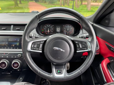 Jaguar E-Pace R-DYNAMIC HSE 38