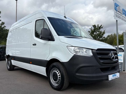 Mercedes-Benz Sprinter 2.0 315 CDI Progressive Panel Van 5dr Diesel Manual FWD L2 H2 Euro 6 (s/s) 14