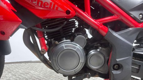 Benelli BN 2021 GOOD RUNNING PROJECT BIKE SPARES OR REPAIR 125CC 8