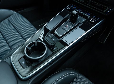 Porsche 911 Carrera 4S (992) 20