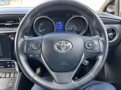 Toyota Auris 1.8 VVT-h Excel Touring Sports CVT Euro 6 (s/s) 5dr 16