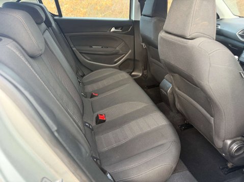 Peugeot 308 1.6 308 Allure HDi Blue S/S 5dr 9