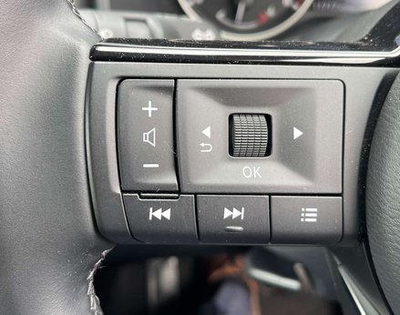 Nissan Qashqai 1.3 Qashqai Acenta Premium DiG-T MHEV 5dr 58