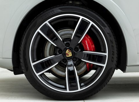 Porsche Cayenne GTS Coupé 8