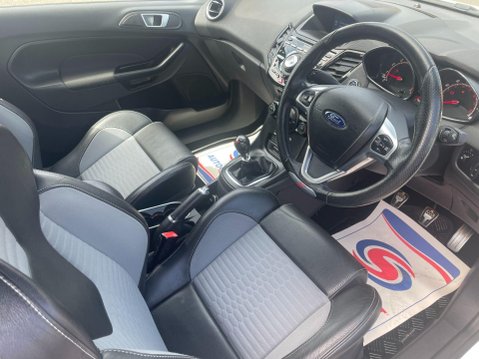 Ford Fiesta 1.6T EcoBoost ST-3 Euro 6 3dr 15