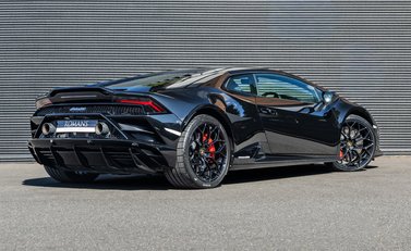 Lamborghini Huracan LP640-4 EVO 3