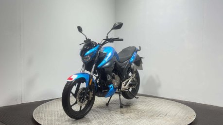 Lexmoto Isca 2020 ONLY 6K, NEW MOT, LEARNER BIKE 125CC NAKED 5