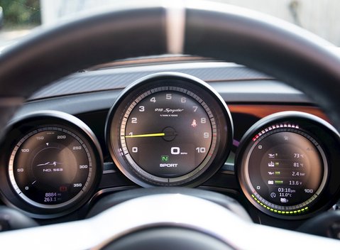 Porsche 918 Spyder 19