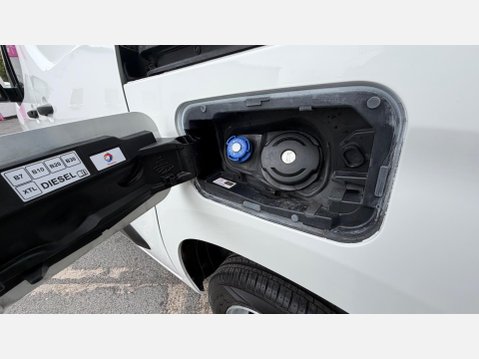 Peugeot Partner BLUEHDI PROFESSIONAL PREMIUM L1 31