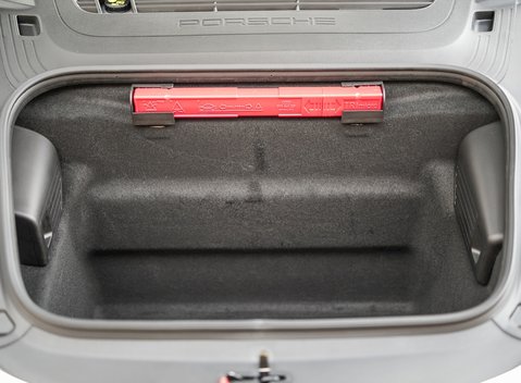 Porsche 911 (991) Targa 4S PDK 19