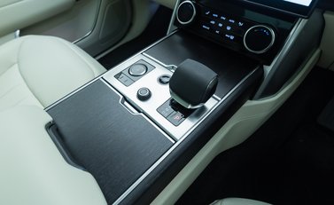 Land Rover Range Rover P530 Autobiography LWB (7 Seat) 24