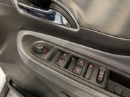 Vauxhall Mokka 1.7 CDTi SE 2WD Euro 5 (s/s) 5dr 17