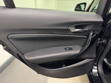 BMW 1 Series 2.0 118d Sport 5dr 22
