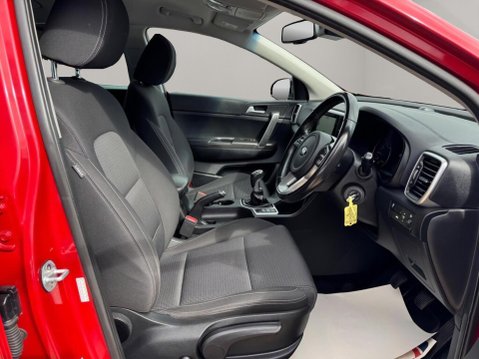 Kia Sportage 1.6 GDi 2 Euro 6 (s/s) 5dr 12
