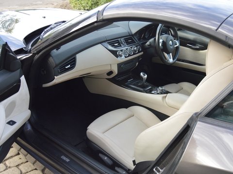 BMW Z4 E89 2.5 23i sDrive Roadster 16