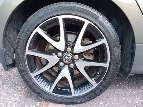 Toyota Yaris 1.5 VVT-h Dynamic Hatchback 5dr Petrol Hybrid E-CVT Euro 6 (s/s) (116 ps) 10