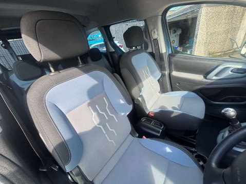 Peugeot Partner Tepee 1.6 HDi Tepee S MPV 5dr Diesel Manual (135 g/km, 92 bhp) 28