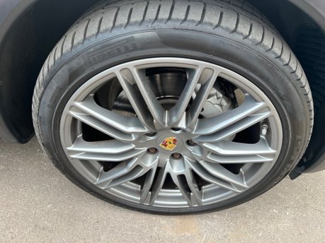 Porsche Cayenne DIESEL 4.2 V8 S TIPTRONIC S 25